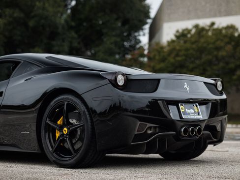 Used 2012 Ferrari 458 Italia Coupe RWD image 26