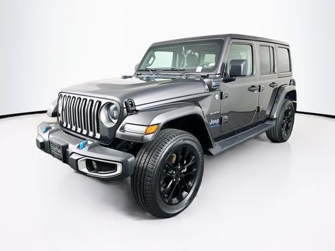 Used 2023 Jeep Wrangler Unlimited Sahara w/ Cold Weather Group AWD/4WD image 3