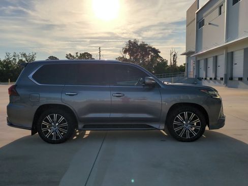 Used 2020 Lexus LX 570 4WD w/ Sport Package image 4