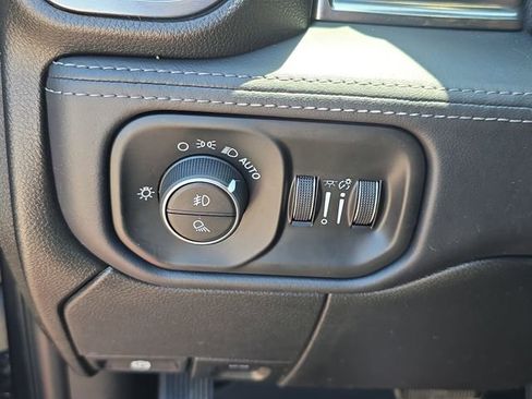 Used 2019 RAM 2500 Limited AWD/4WD image 26