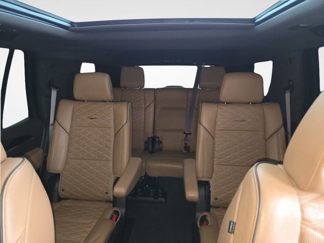 Used 2023 Cadillac Escalade Sport w/ Touring Package AWD/4WD image 29