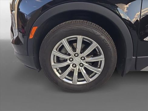 Used 2023 Cadillac XT4 Premium Luxury w/ Cold Weather Package image 9