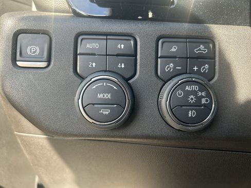 Used 2025 Chevrolet Silverado 3500 High Country w/ High Country Premium Package image 24