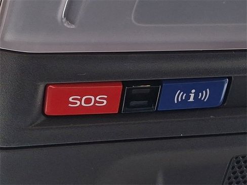 Certified 2025 Subaru Crosstrek 2.5i Limited w/ Popular Package #4A image 25