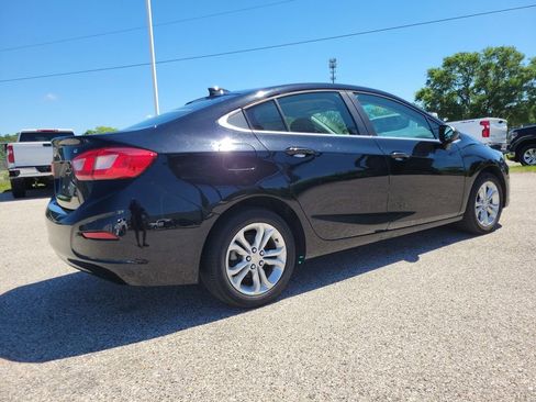 Used 2019 Chevrolet Cruze LT w/ LT Fleet Convenience Package FWD image 4