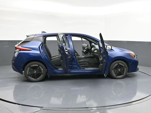 Used 2024 Nissan Leaf SV Plus image 36