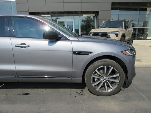 Used 2024 Jaguar F-PACE R-Dynamic S AWD/4WD image 13