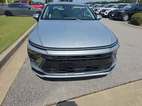 Used 2025 Hyundai Sonata SEL FWD image 6