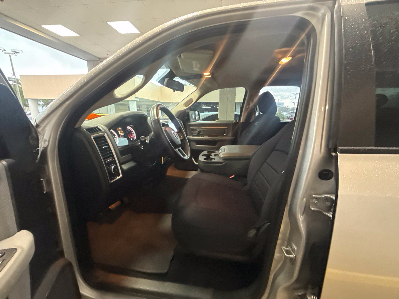 Used 2015 RAM 1500 Big Horn RWD image 9