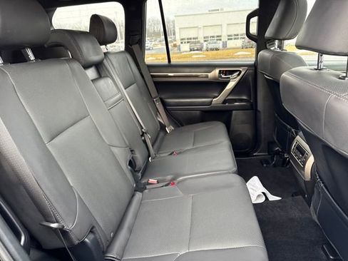 Used 2021 Lexus GX 460 Premium w/ Premium Package image 14