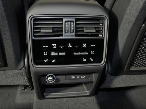 New 2026 Porsche Cayenne AWD/4WD image 35
