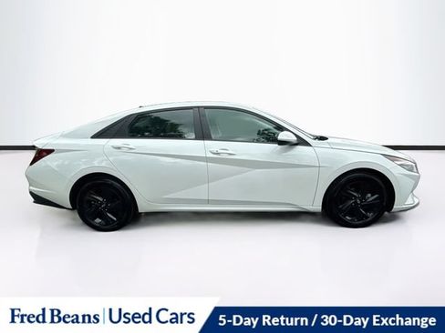 Used 2021 Hyundai Elantra SEL w/ Convenience Package FWD image 10