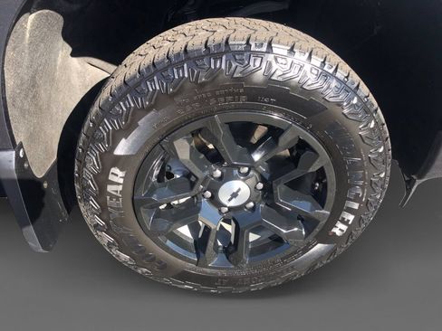 Used 2024 Chevrolet Silverado 1500 RST w/ Convenience Package II AWD/4WD image 16