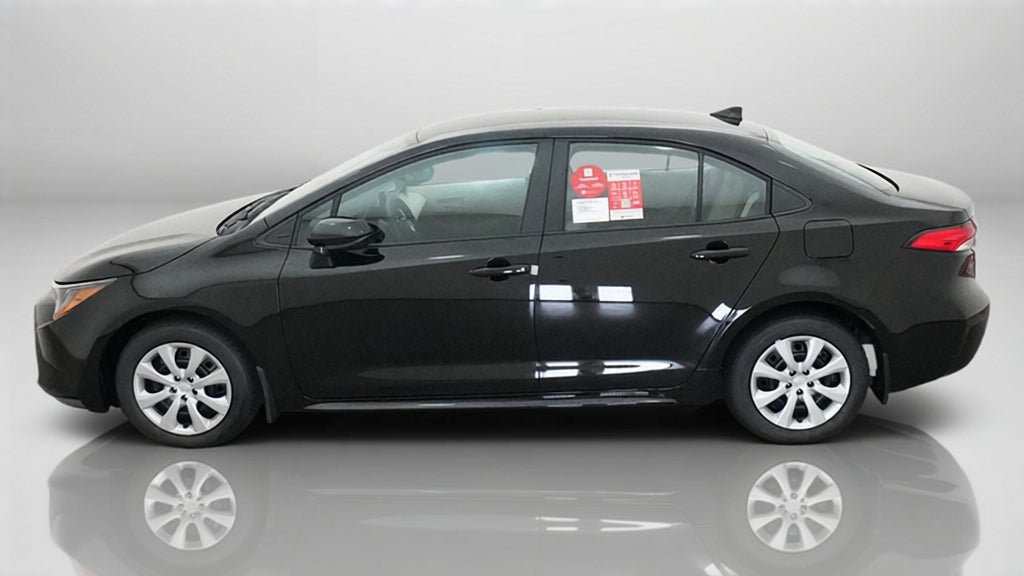 New 2027 Toyota Corolla LE FWD image 3