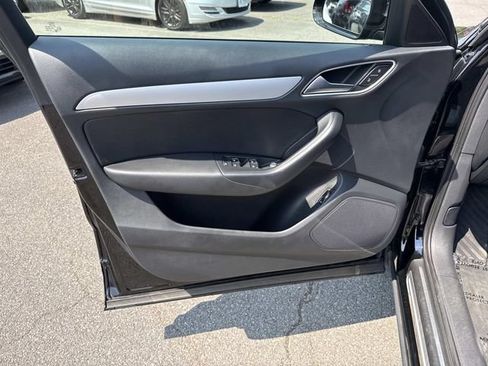 Used 2018 Audi Q3 2.0T Premium AWD/4WD image 13