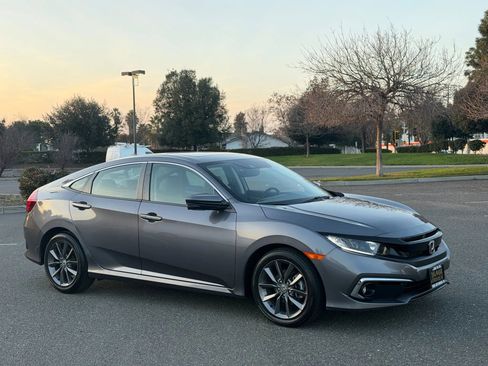 Used 2020 Honda Civic EX-L image 7