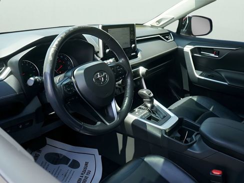 Used 2020 Toyota RAV4 XLE Premium AWD/4WD image 13