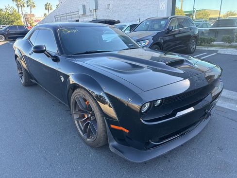 Used 2018 Dodge Challenger SRT Hellcat image 4