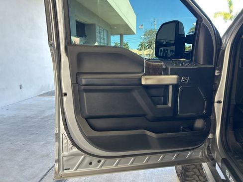 Used 2021 Ford F250 Lariat w/ Lariat Ultimate Package image 38