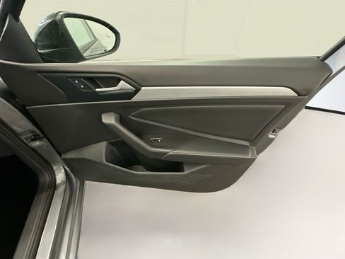 Used 2025 Volkswagen Jetta Sport FWD image 32