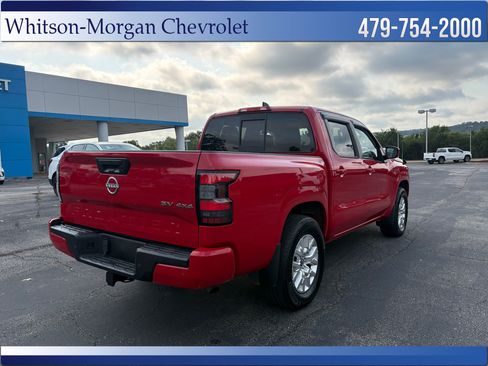 Used 2022 Nissan Frontier SV AWD/4WD image 3