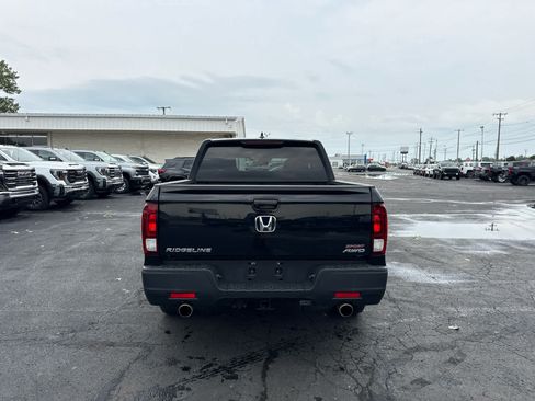 Used 2023 Honda Ridgeline Sport image 4