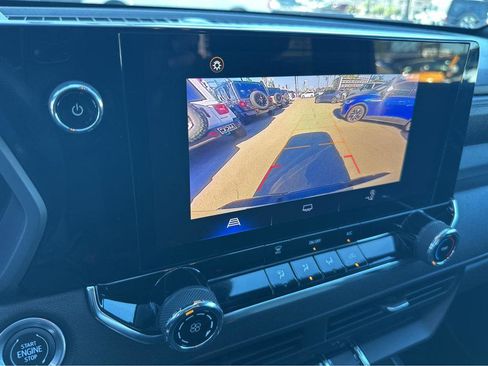 Used 2023 Chevrolet Colorado W/T image 5