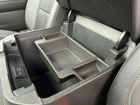 Used 2022 Chevrolet Tahoe Z71 w/ Z71 Off-Road Package image 7