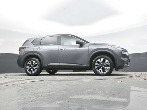 Used 2023 Nissan Rogue SV image 46