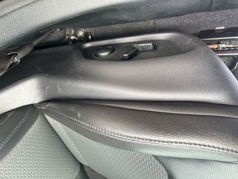 Used 2025 Jeep Compass Latitude w/ Sun & Sound Group image 9