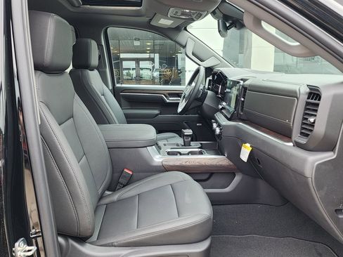 New 2026 GMC Sierra 1500 SLT w/ SLT Premium Plus Package AWD/4WD image 39