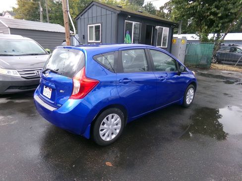 Used 2015 Nissan Versa Note SV FWD image 6