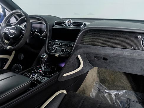 Used 2022 Bentley Bentayga Speed image 56