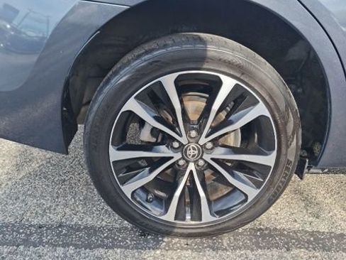 Used 2017 Toyota Corolla SE w/ Carpet Mat Package (TMS) image 9