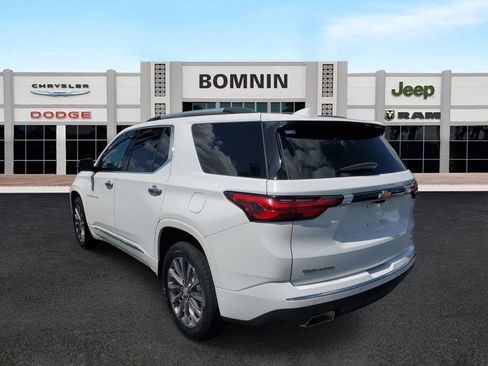 Used 2023 Chevrolet Traverse Premier w/ LPO, Floor Liner Package FWD image 4