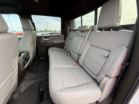 New 2026 GMC Sierra 3500 SLT w/ SLT Premium Package image 15