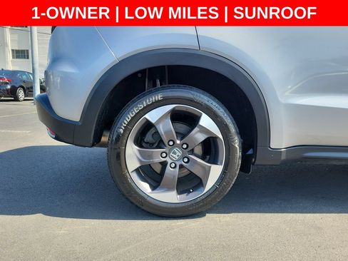 Used 2018 Honda HR-V EX image 8
