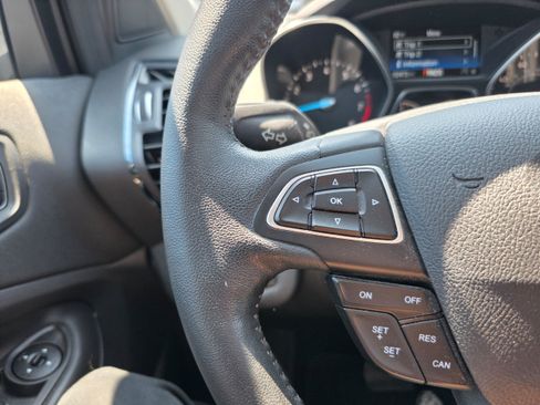 Used 2019 Ford Escape Titanium AWD/4WD image 15