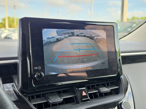 Used 2023 Toyota Corolla LE FWD image 25