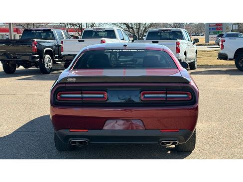 Used 2022 Dodge Challenger SXT w/ Driver Convenience Group image 6