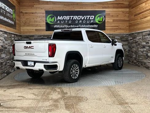 Used 2021 GMC Sierra 1500 AT4 w/ AT4 Preferred Package AWD/4WD image 13