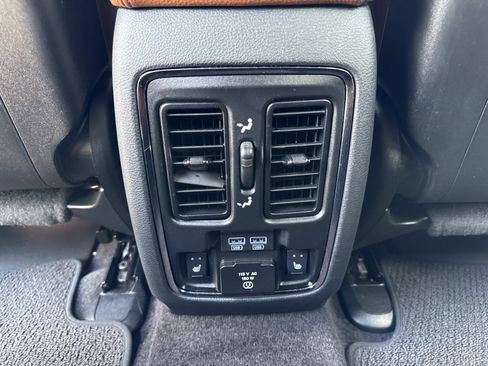 Used 2019 Jeep Grand Cherokee Summit w/ Platinum Series Group RWD image 33