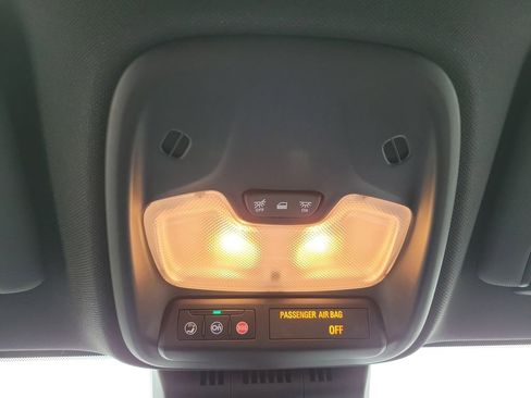 Used 2024 Chevrolet Colorado W/T image 22