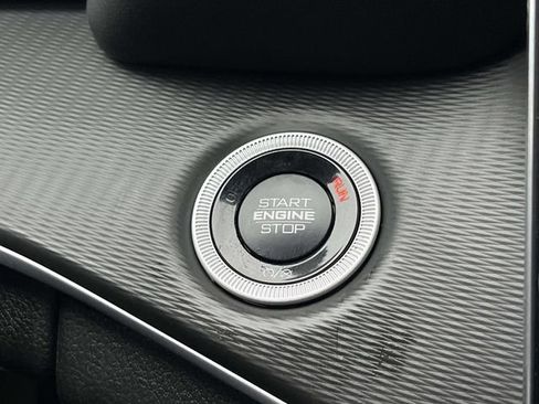 New 2025 Jeep Grand Cherokee Altitude image 28