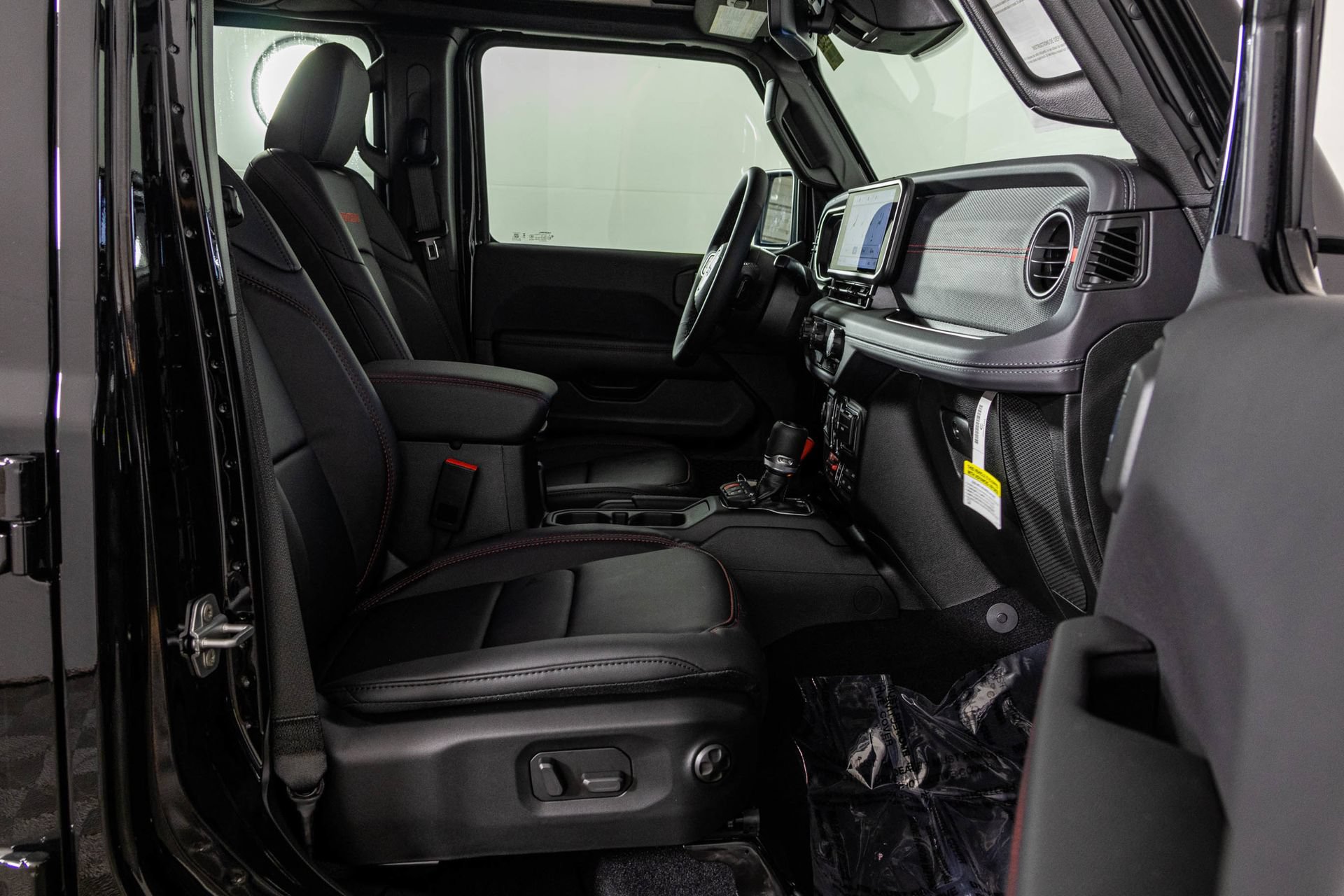 New 2027 Jeep Wrangler Unlimited Rubicon AWD/4WD image 40