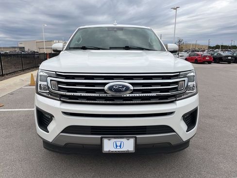 Used 2021 Ford Expedition Max XLT image 2