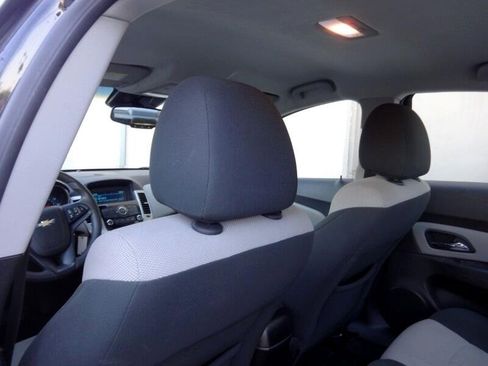 Used 2011 Chevrolet Cruze LS w/ Connectivity Package image 11