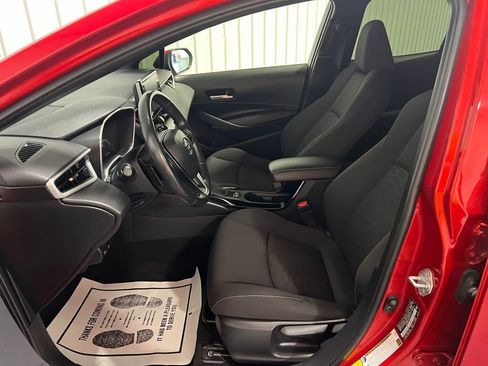 Used 2021 Toyota Corolla SE w/ Special Edition image 5