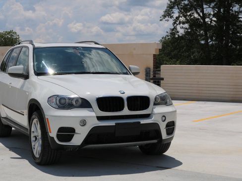 Used 2011 BMW X5 xDrive35i AWD/4WD image 6