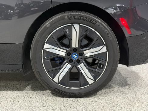 Used 2023 BMW iX xDrive50 w/ Premium Package AWD/4WD image 71